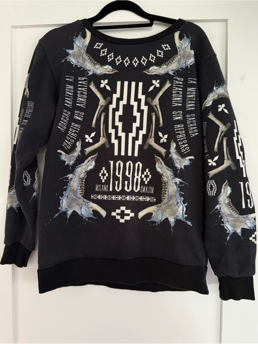 Marcelo Burlon Black Graphic Pullover Sweatshirt with 1998 Motif